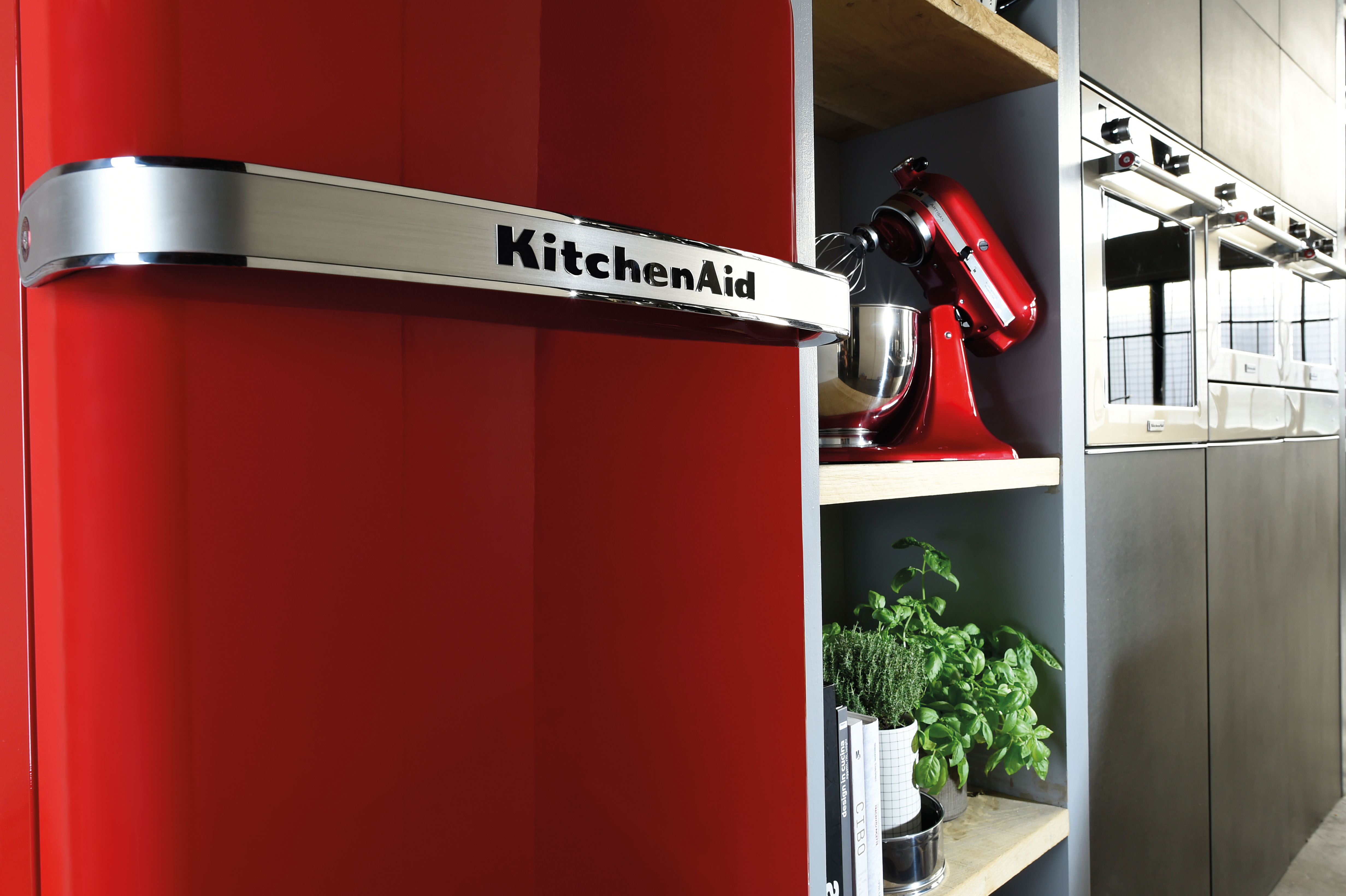 KitchenAid launches retro fridge – Housewares