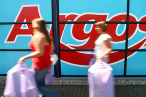 Striking Argos workers threaten to block product supply